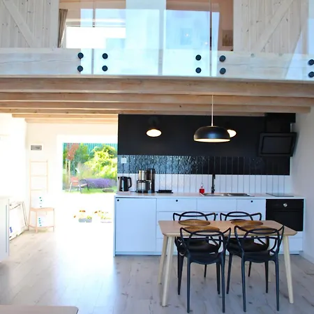 بيت للعطل Sea2 Nowecin